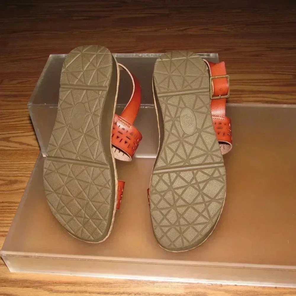 EARTH SPIRIT Orange Sandals Size 11 - Picture 5 of 5